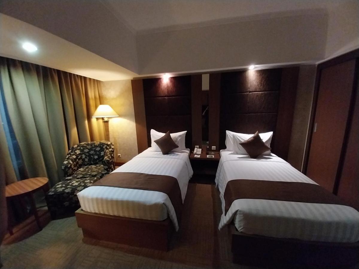 Horison Ultima Menteng Jakarta Exterior foto