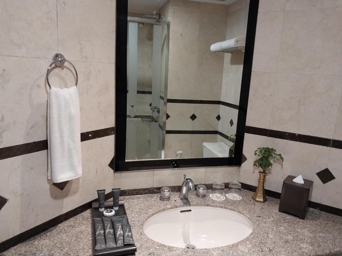 Horison Ultima Menteng Jakarta Exterior foto