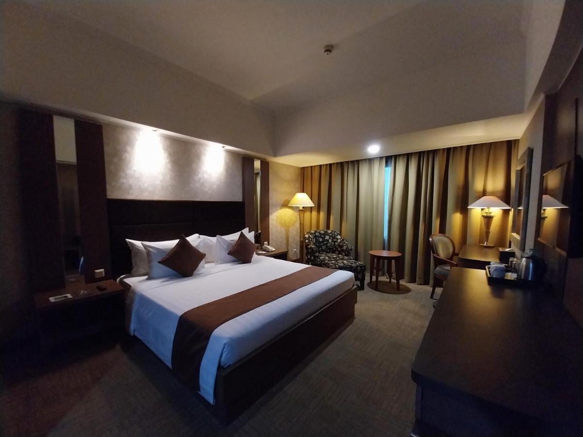 Horison Ultima Menteng Jakarta Exterior foto