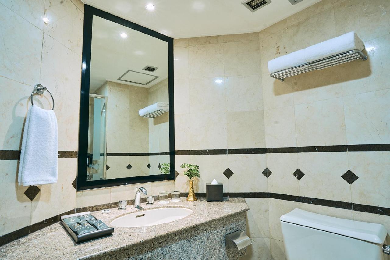 Horison Ultima Menteng Jakarta Exterior foto